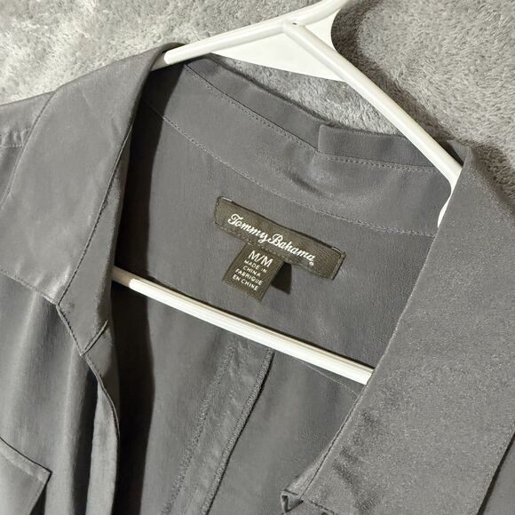 Tommy Bahama Top Womens M 100% Silk Gray Collared Roll Tab Long Sleeves READ - Picture 2 of 8